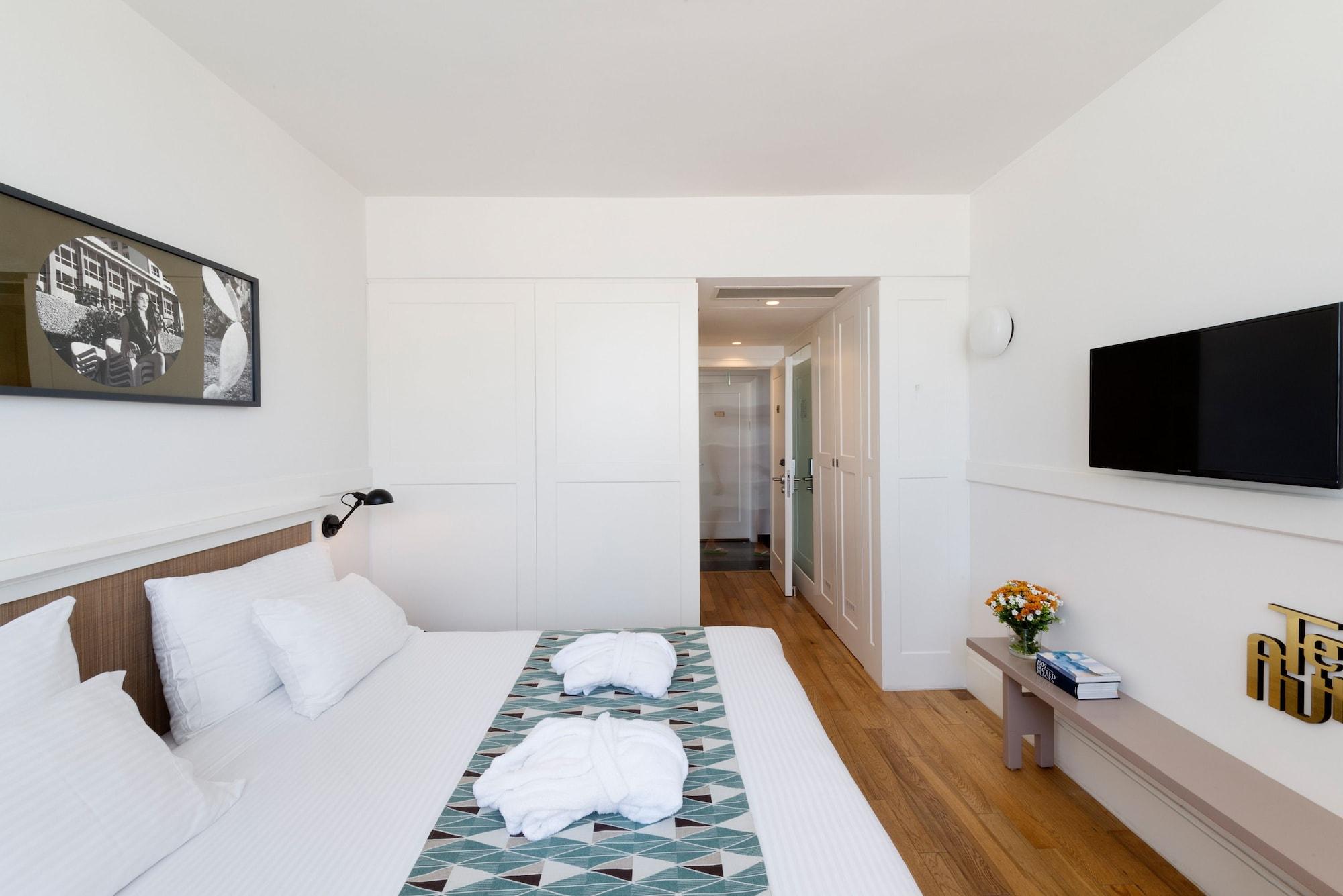 Hotel Lily & Bloom Boutique