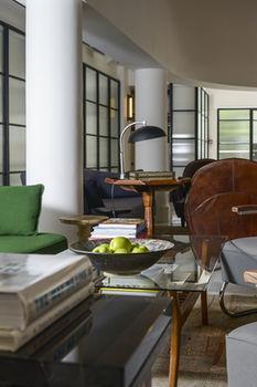 Lily & Bloom Boutique Hotel