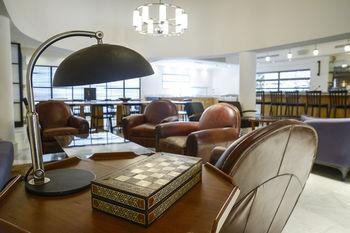 Lily & Bloom Boutique 4*
